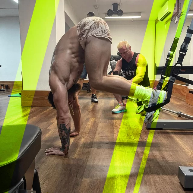 Conor McGregor Core Workout
